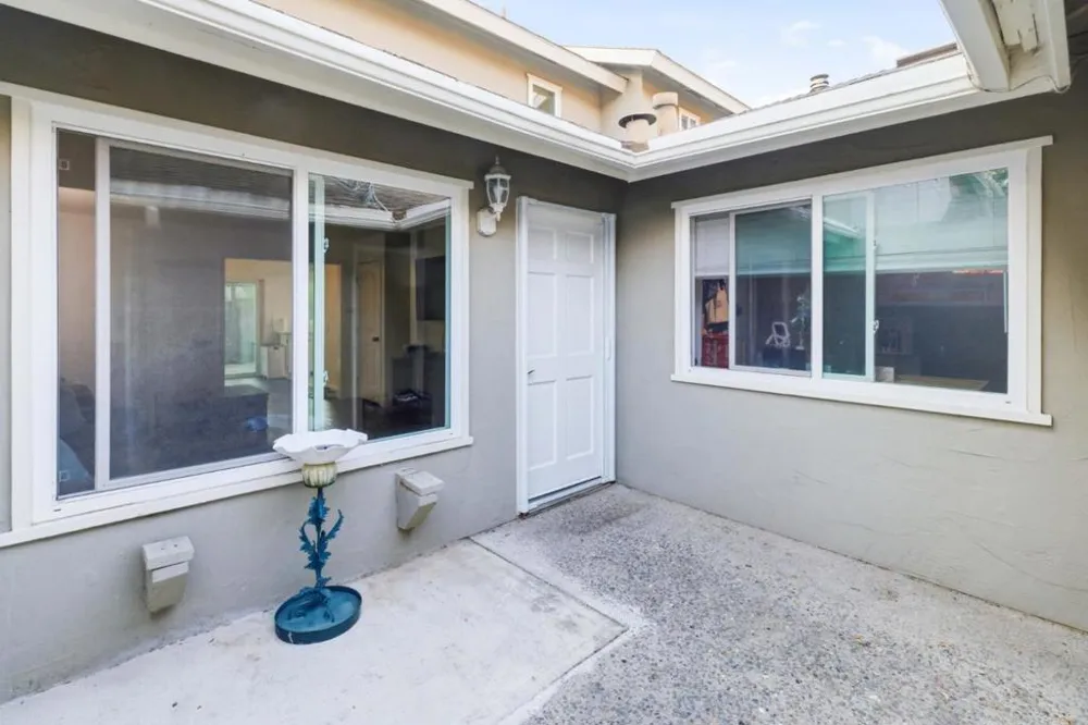 19233 Creekside Lane Salinas, CA 93908