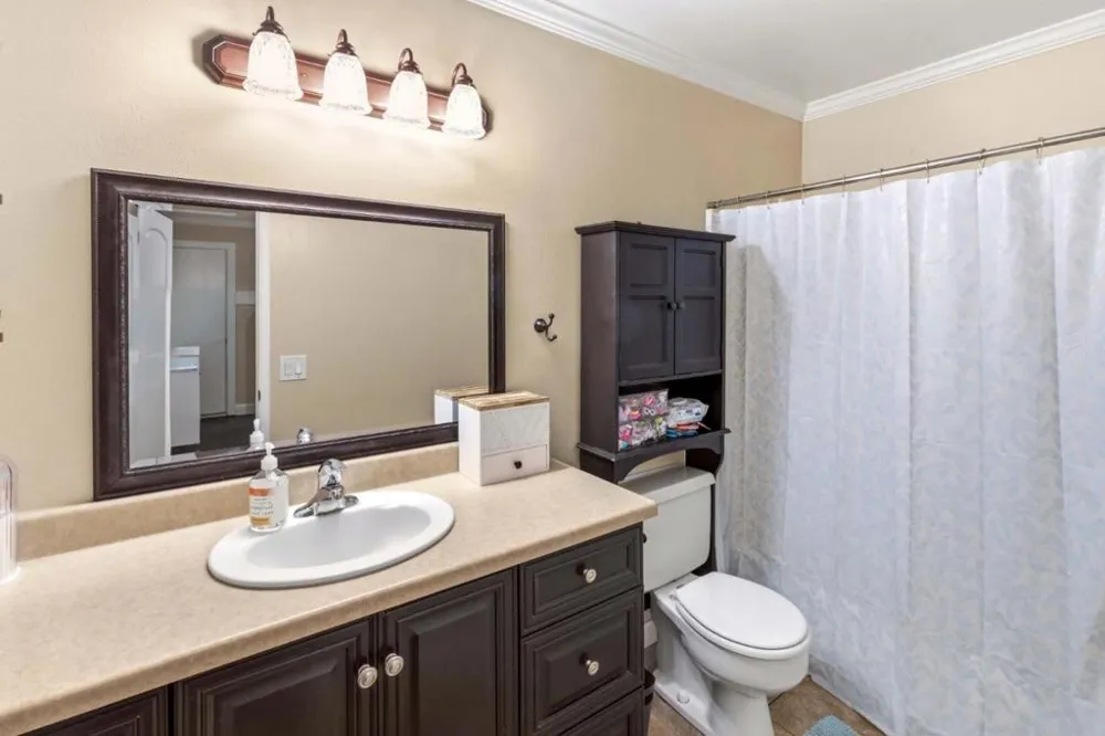 19233 Creekside Lane Salinas, CA 93908