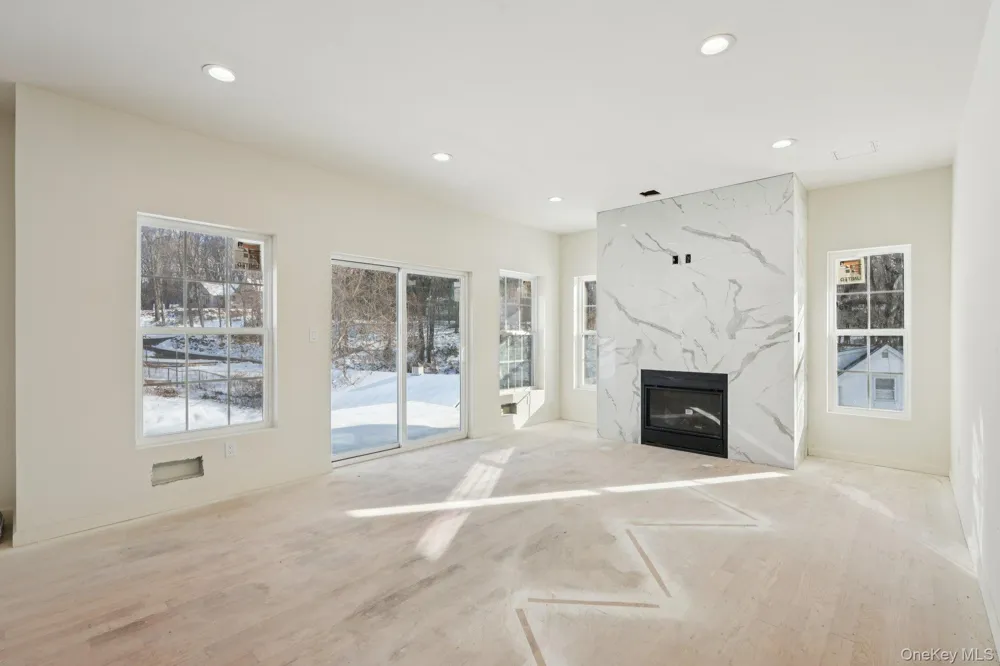 14 Vargas (AKA 70 Jessup Ln) Circle Stony Point, NY 10980