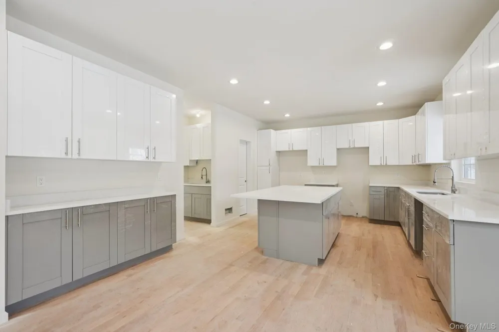 14 Vargas (AKA 70 Jessup Ln) Circle Stony Point, NY 10980