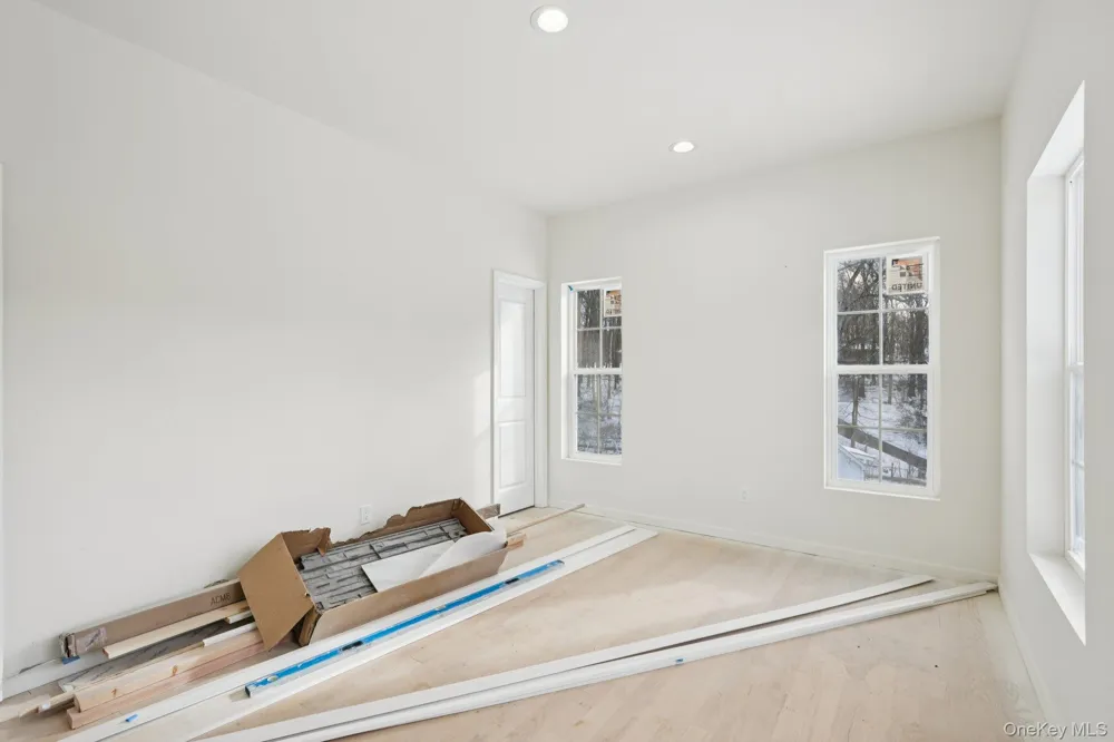 14 Vargas (AKA 70 Jessup Ln) Circle Stony Point, NY 10980