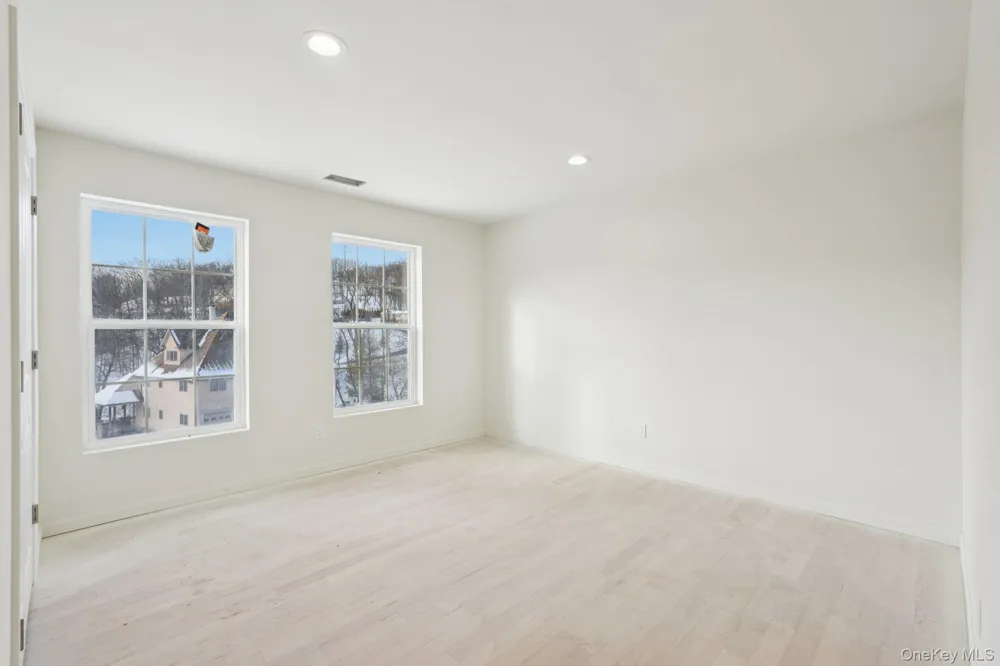 14 Vargas (AKA 70 Jessup Ln) Circle Stony Point, NY 10980