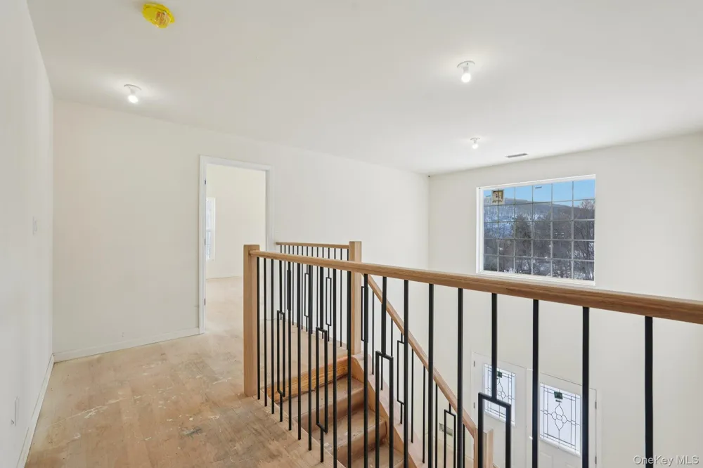 14 Vargas (AKA 70 Jessup Ln) Circle Stony Point, NY 10980