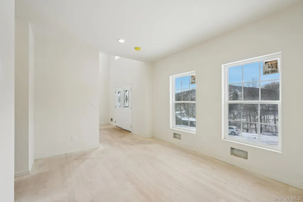10 Vargas (AKA 70 Jessup Ln) Circle Stony Point, NY 10980