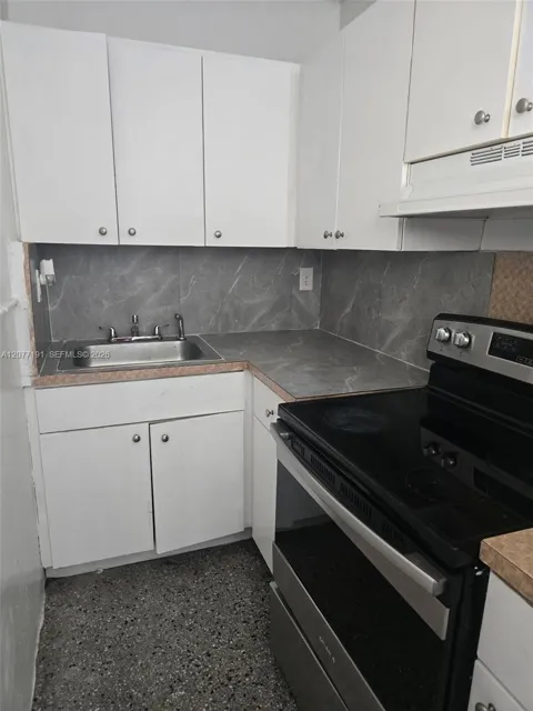 260 SW 11th Ave #3
