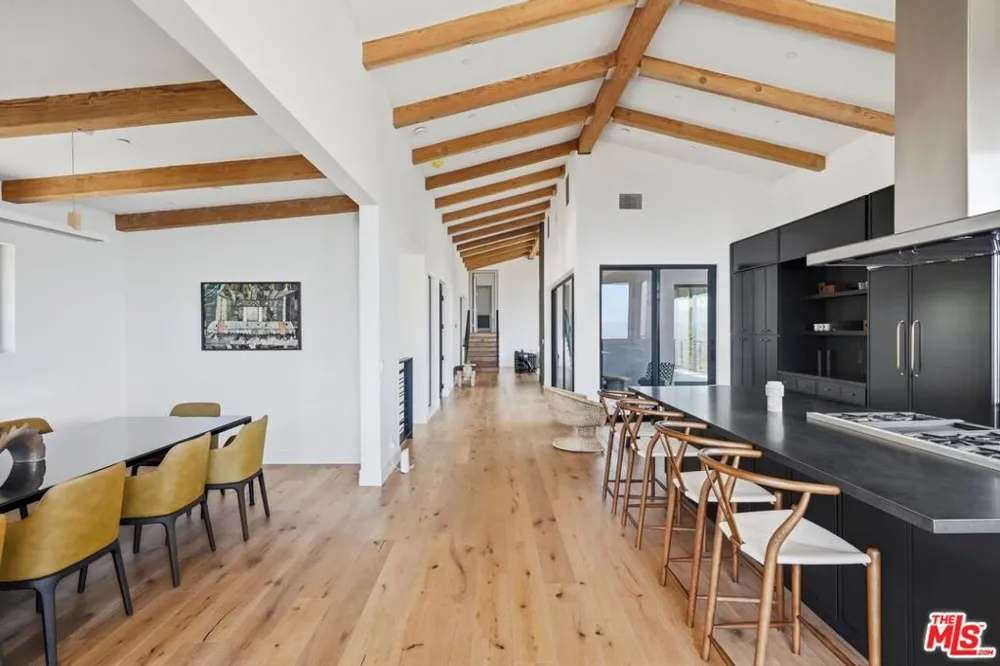 2345 Tuna Canyon Road Topanga, CA 90290