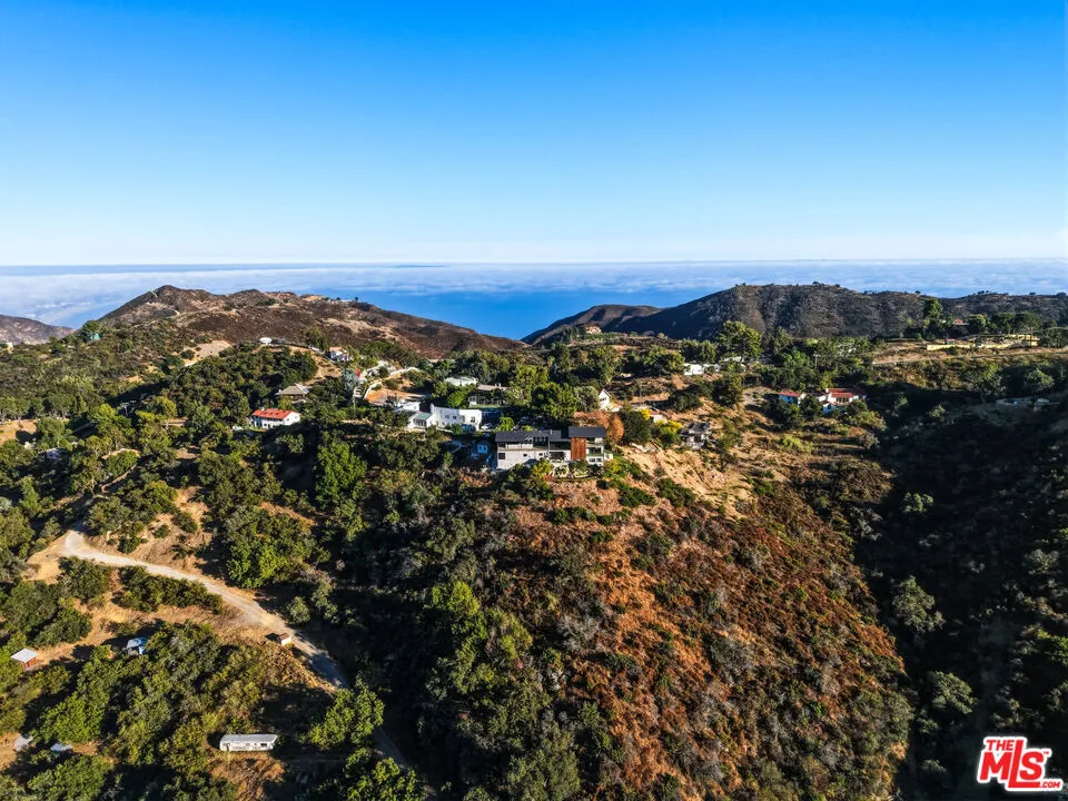 2345 Tuna Canyon Road Topanga, CA 90290
