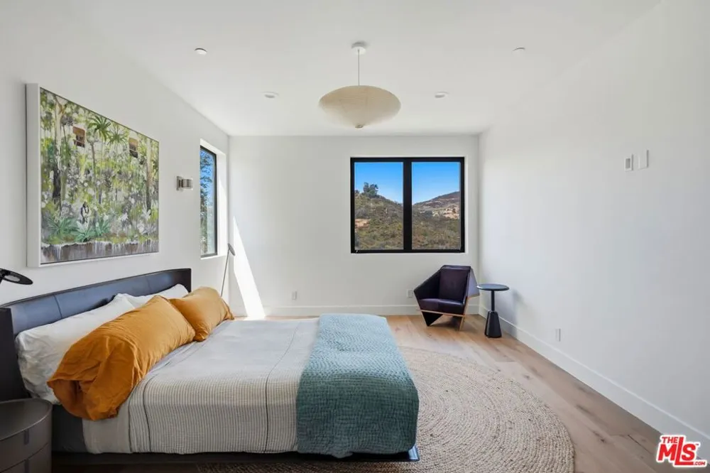 2345 Tuna Canyon Road Topanga, CA 90290