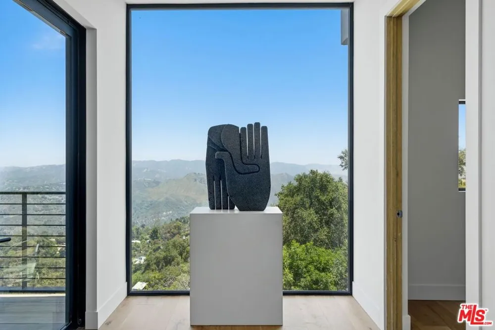 2345 Tuna Canyon Road Topanga, CA 90290