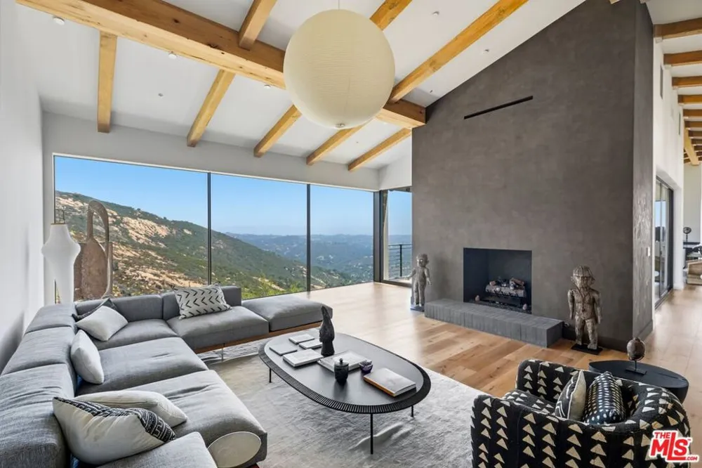 2345 Tuna Canyon Road Topanga, CA 90290