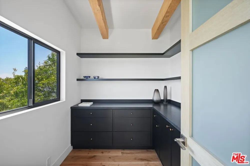 2345 Tuna Canyon Road Topanga, CA 90290