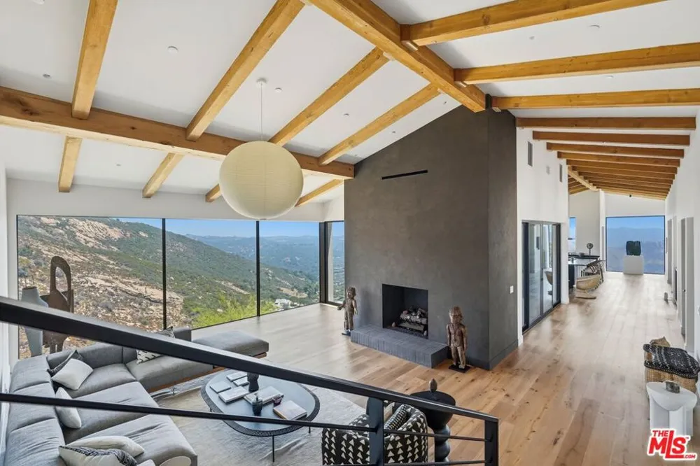 2345 Tuna Canyon Road Topanga, CA 90290