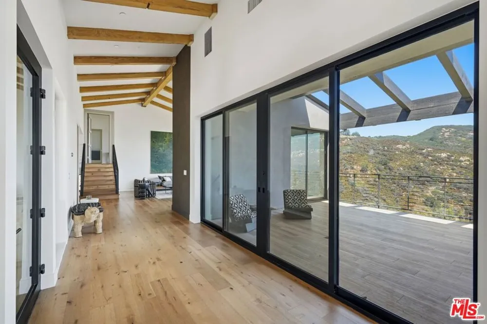 2345 Tuna Canyon Road Topanga, CA 90290