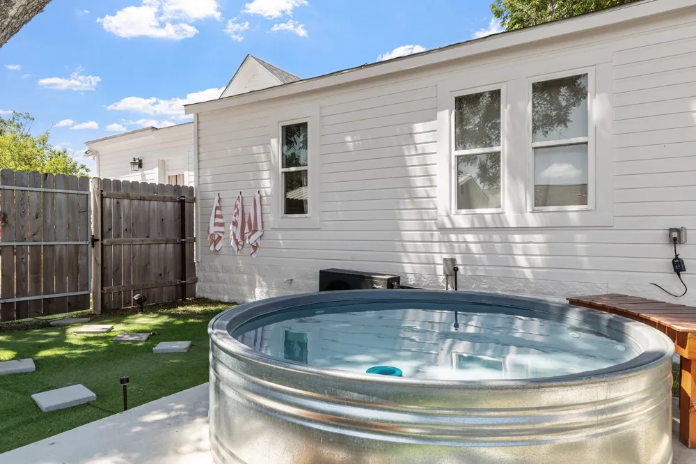 703 E HIGHWAY ST STREET Fredericksburg, TX 78624