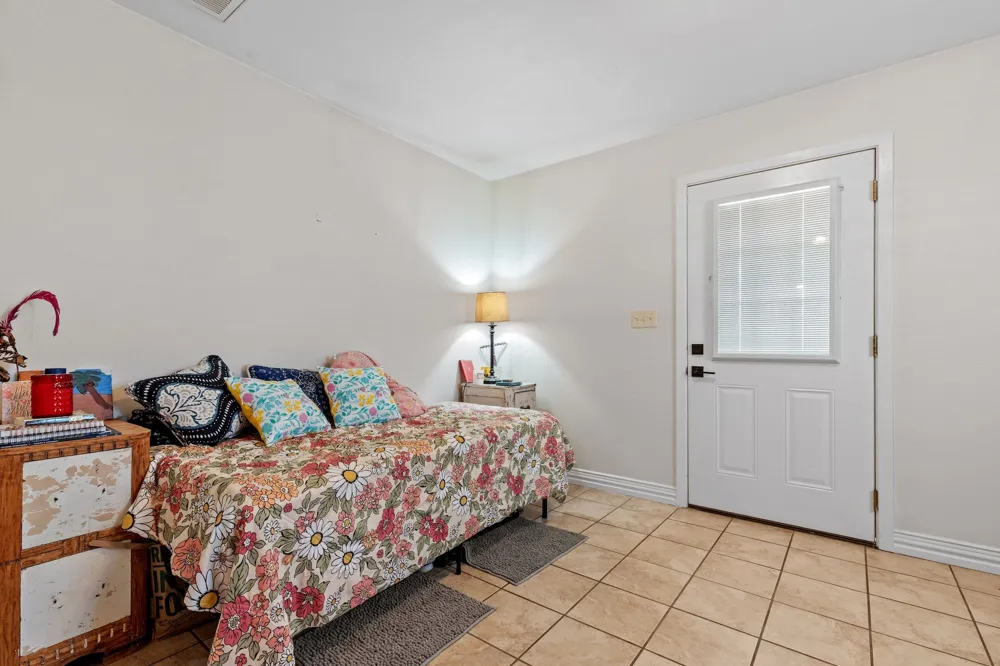 703 E HIGHWAY ST STREET Fredericksburg, TX 78624