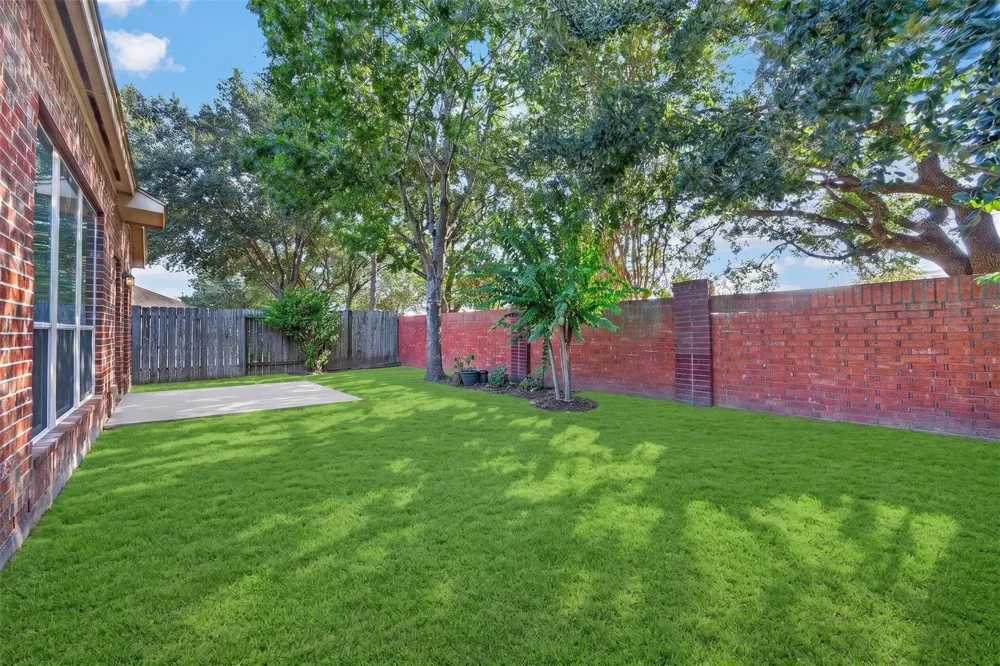 9403 Comstock Meadows Drive Houston, TX 77095