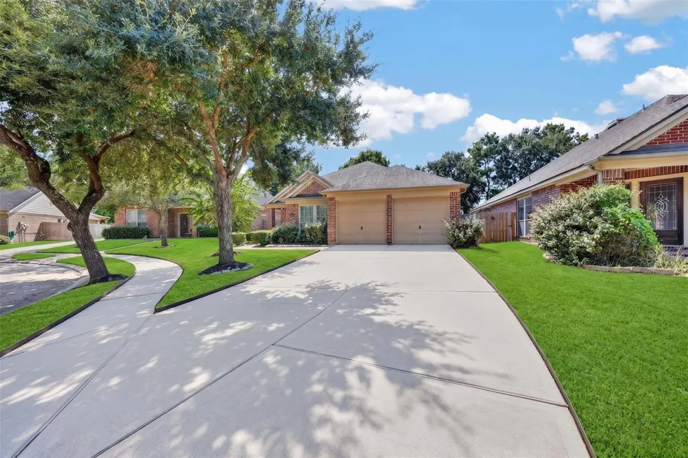 9403 Comstock Meadows Drive Houston, TX 77095