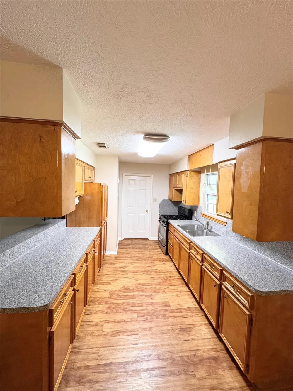 10991 Gilmore Rd Cleveland, TX 77328