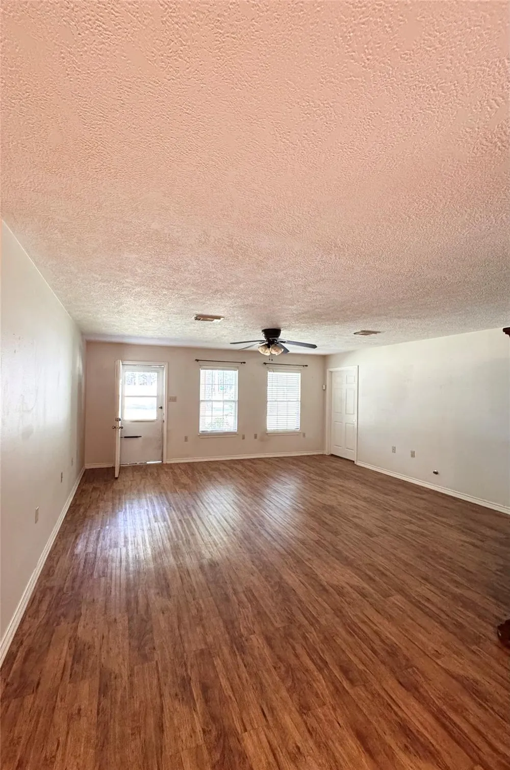 10991 Gilmore Rd Cleveland, TX 77328