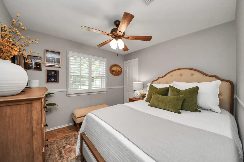 2102 Fountain Drive Sugar Land, TX 77478