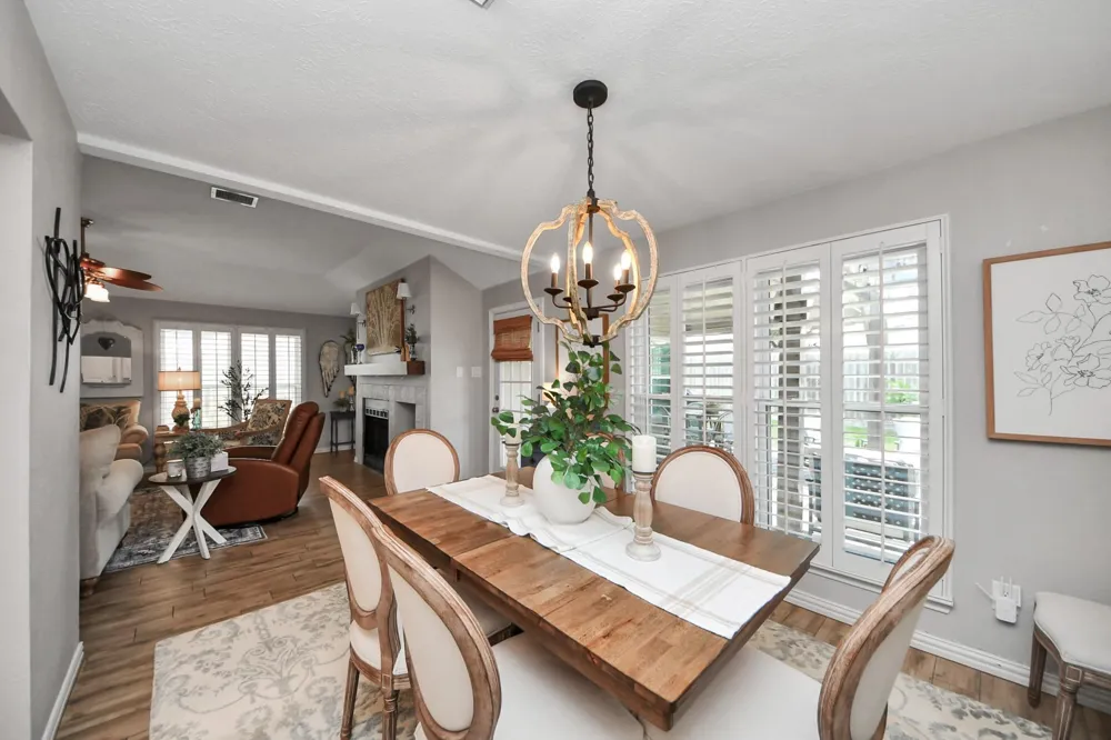 2102 Fountain Drive Sugar Land, TX 77478