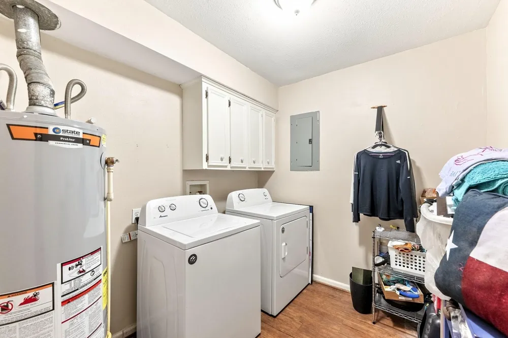 1850 Rollingwood Drive Huntsville, TX 77340
