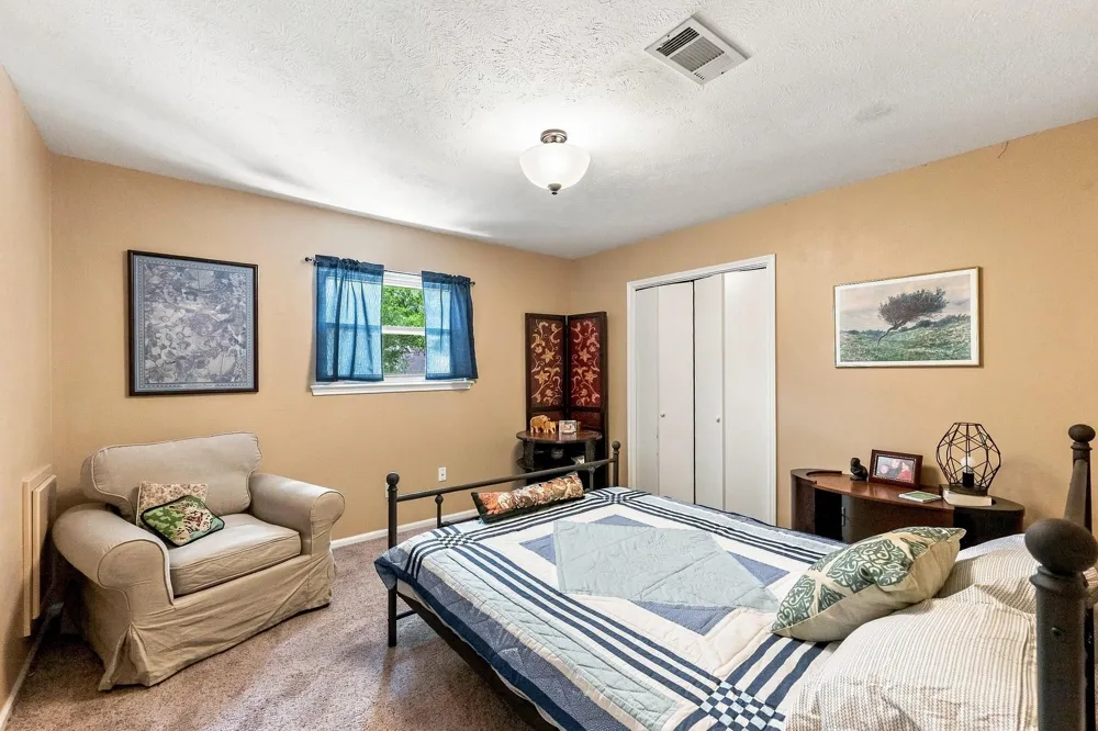 1850 Rollingwood Drive Huntsville, TX 77340