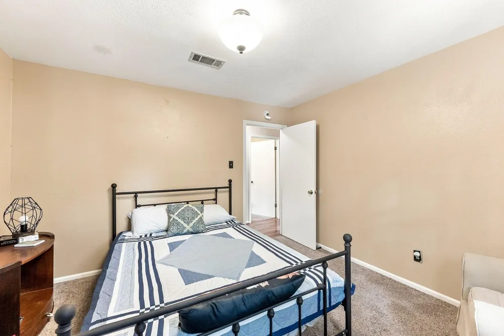1850 Rollingwood Drive Huntsville, TX 77340