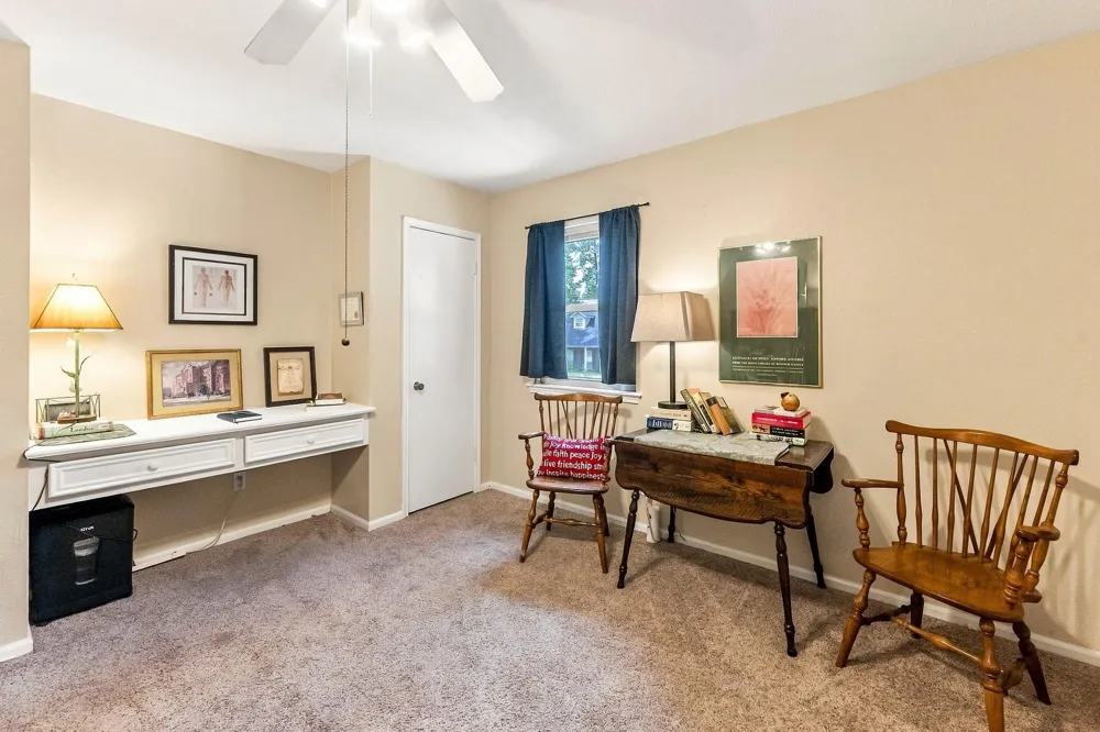 1850 Rollingwood Drive Huntsville, TX 77340