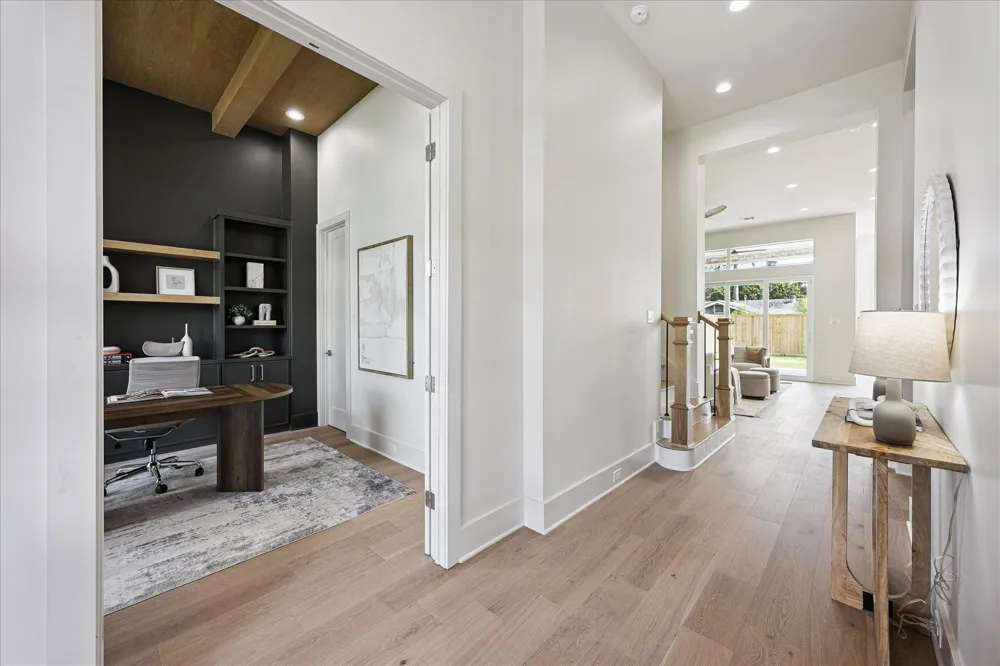 5213 Lido Lane Houston, TX 77092