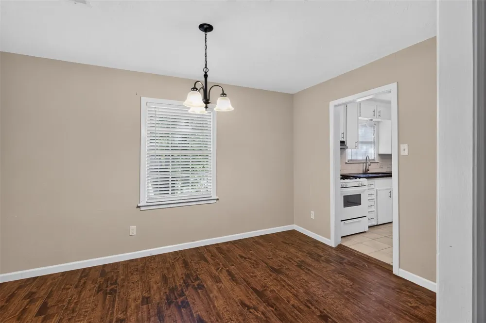 5418 Grand Lake Street Houston, TX 77081