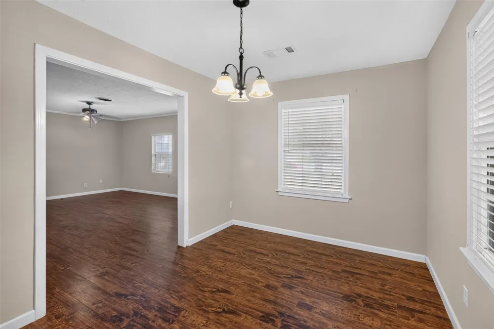 5418 Grand Lake Street Houston, TX 77081