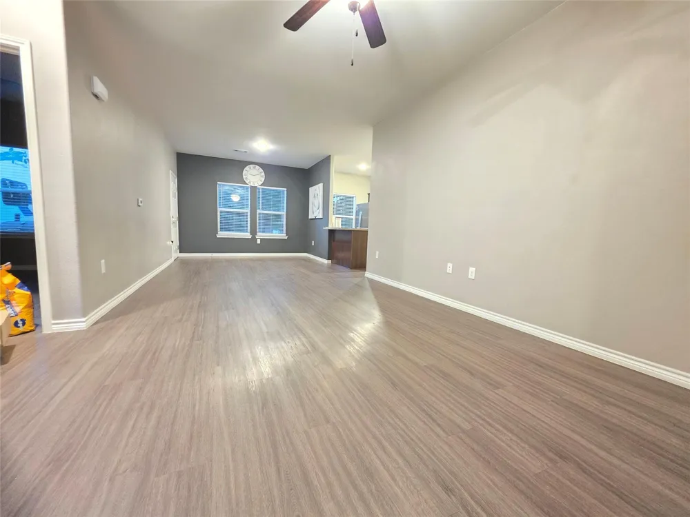 737 County Road 3406 Cleveland, TX 77327