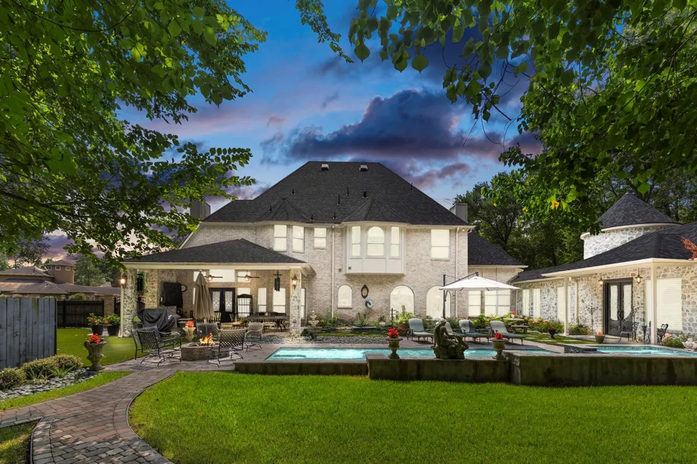 19634 Riverwalk Drive Porter, TX 77365