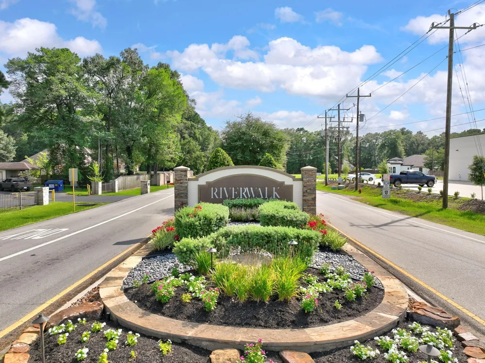 19634 Riverwalk Drive Porter, TX 77365