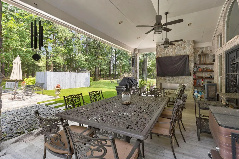 19634 Riverwalk Drive Porter, TX 77365
