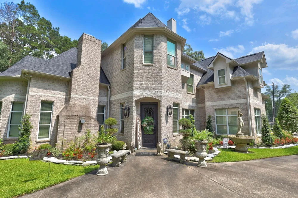 19634 Riverwalk Drive Porter, TX 77365