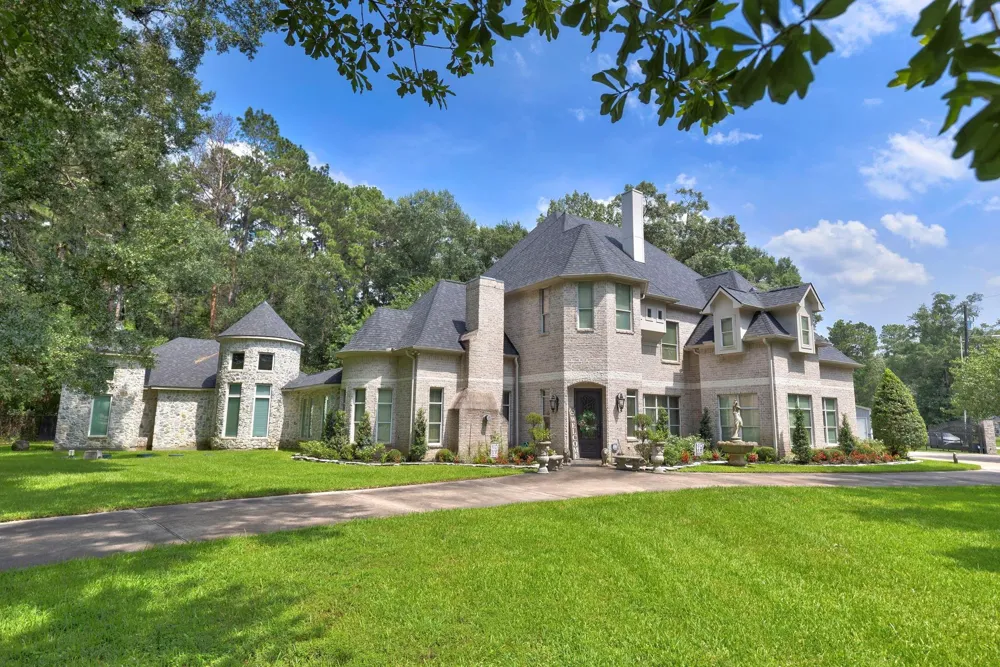 19634 Riverwalk Drive Porter, TX 77365