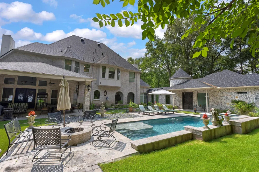 19634 Riverwalk Drive Porter, TX 77365