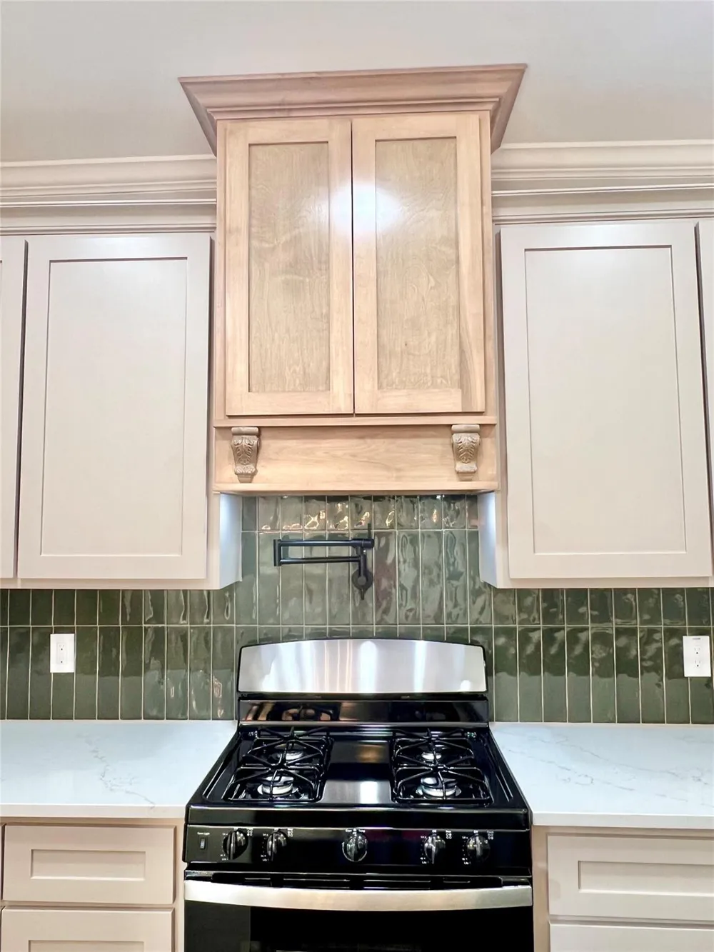 11905 23rd St Santa Fe, TX 77510