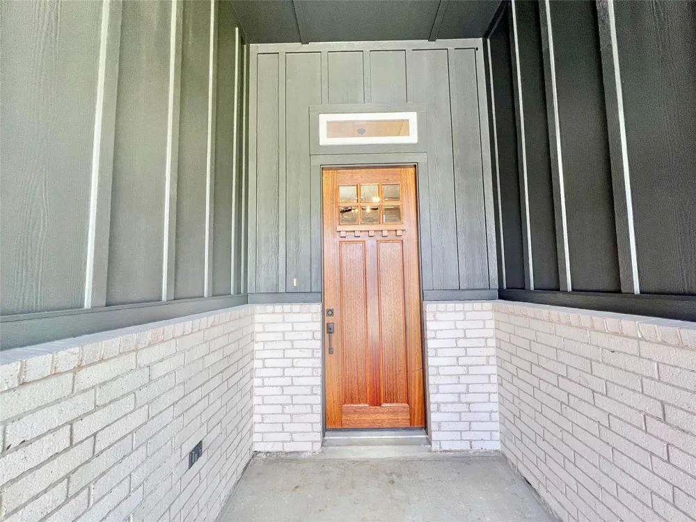 11905 23rd St Santa Fe, TX 77510