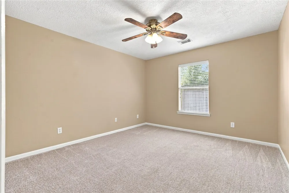 8836 E Buffalo Circle Willis, TX 77378