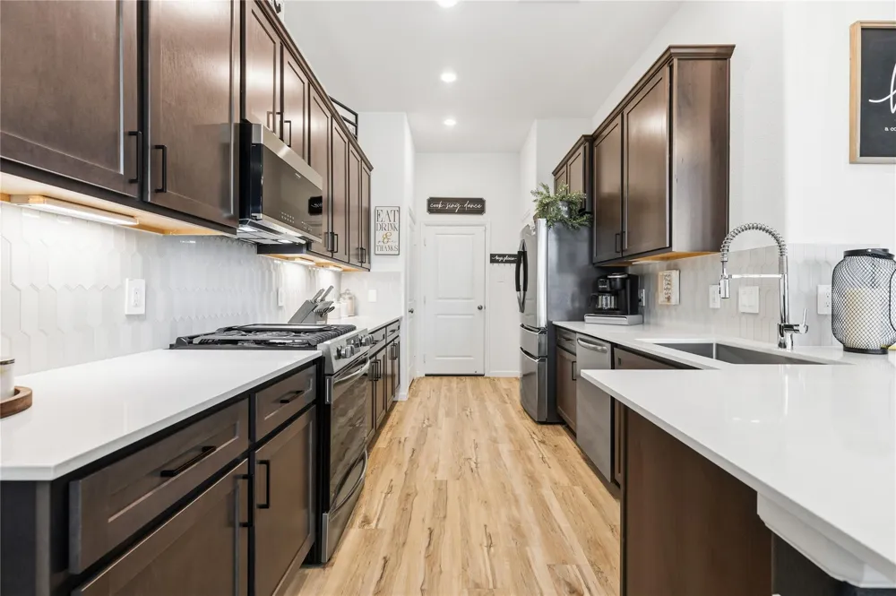 641 Royal Arch Drive Conroe, TX 77304