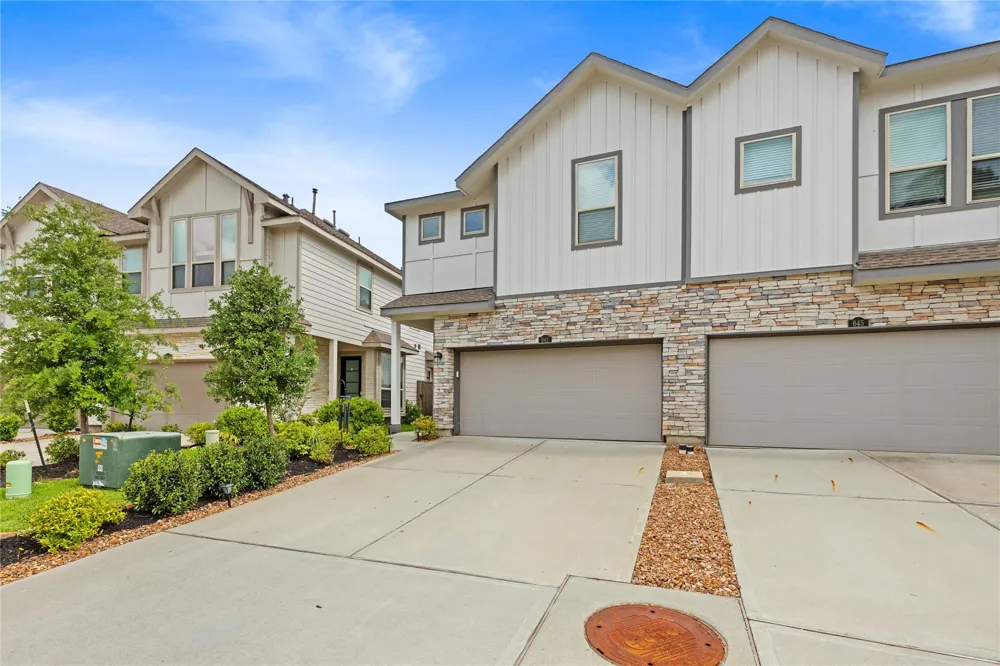 641 Royal Arch Drive Conroe, TX 77304