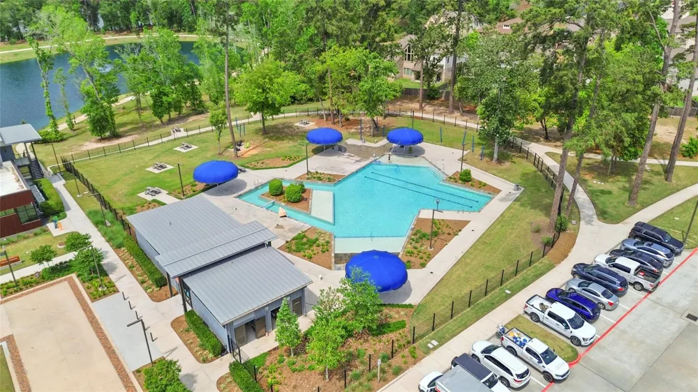641 Royal Arch Drive Conroe, TX 77304