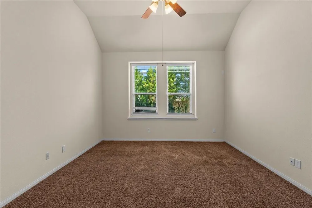 11815 Eagle Ridge Drive Mont Belvieu, TX 77535