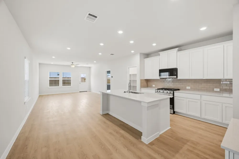 128 Rising Cedar Lane Hockley, TX 77447