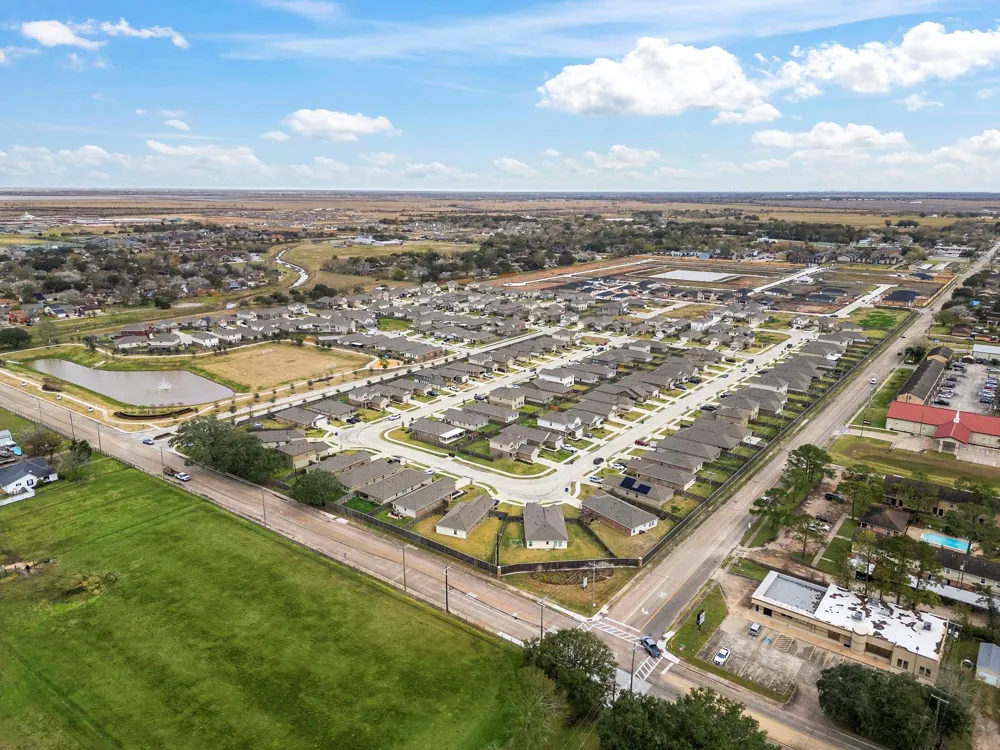 310 Amy Street Angleton, TX 77515