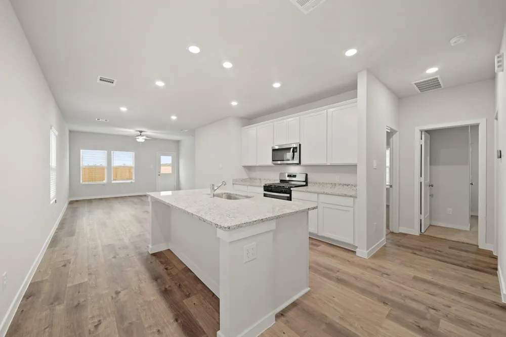 310 Amy Street Angleton, TX 77515