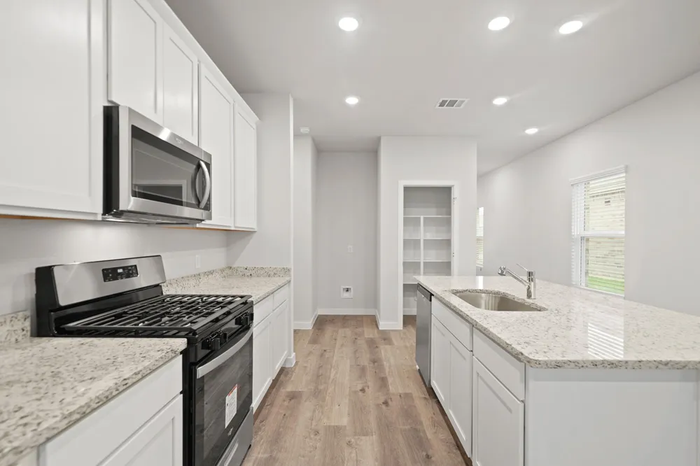 310 Amy Street Angleton, TX 77515